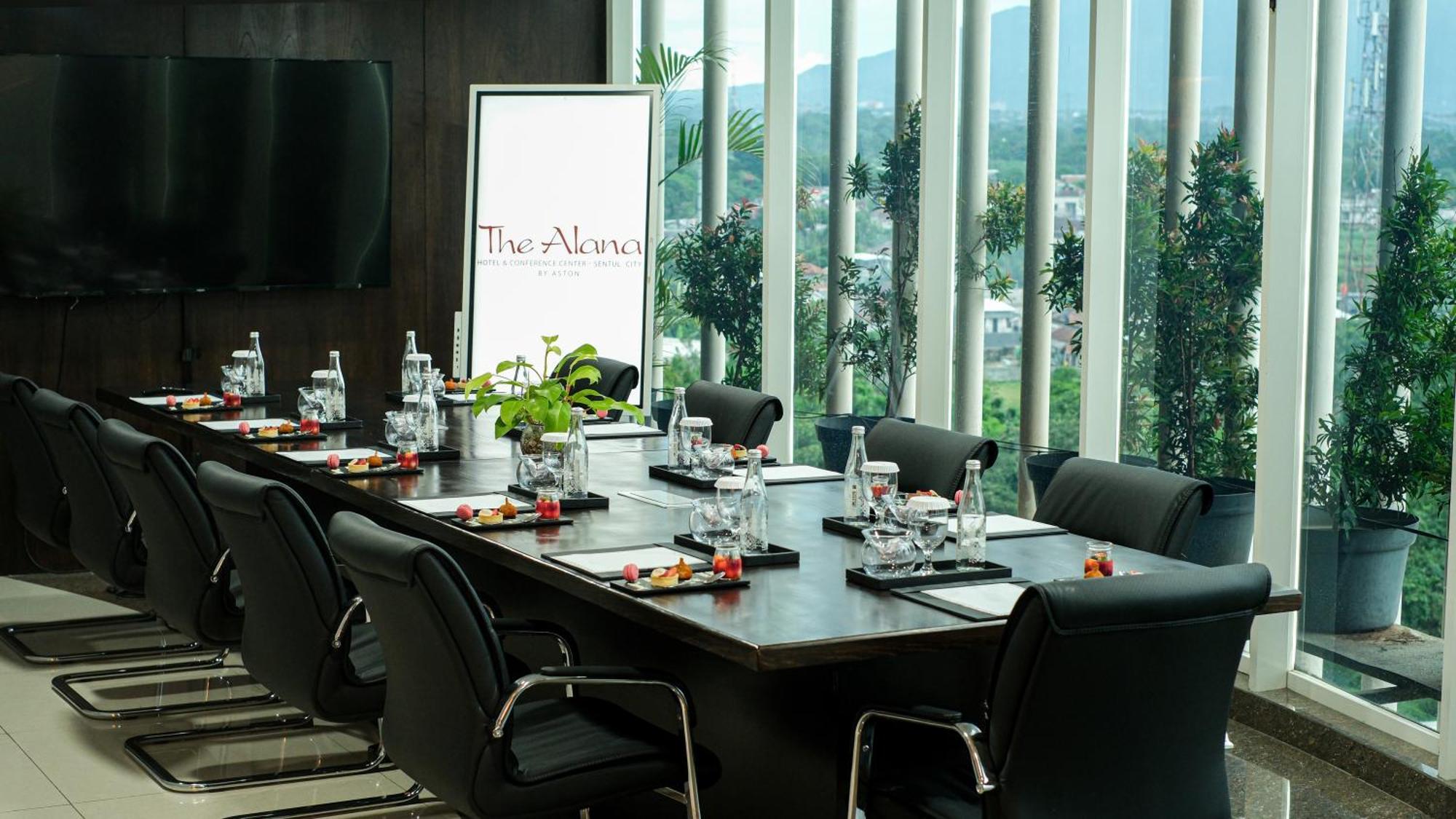 The Alana Hotel And Conference Sentul City By Aston Bogor Exteriör bild
