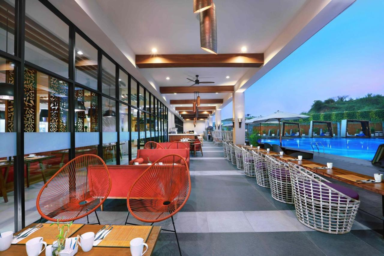 The Alana Hotel And Conference Sentul City By Aston Bogor Exteriör bild